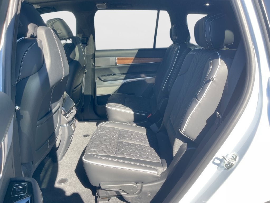 2027 Cadillac VISTIQ Premium Luxury