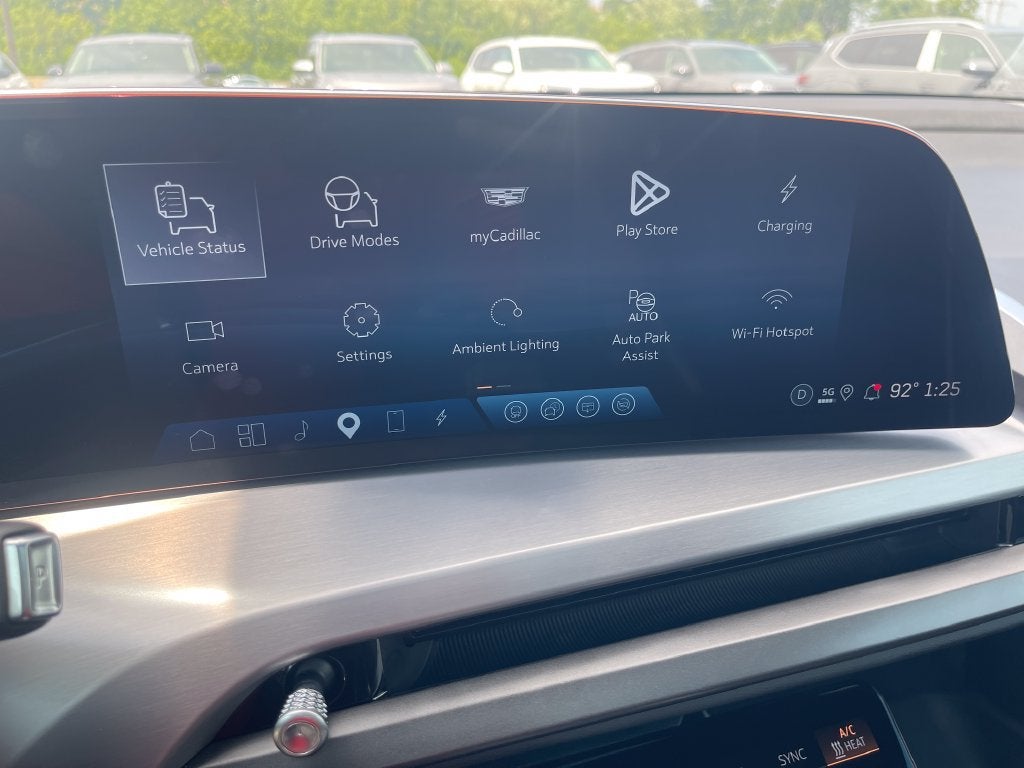 2026 Cadillac VISTIQ Sport
