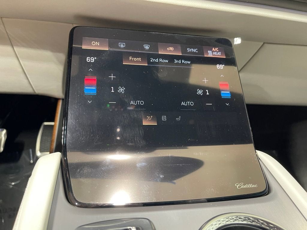 2026 Cadillac VISTIQ Sport