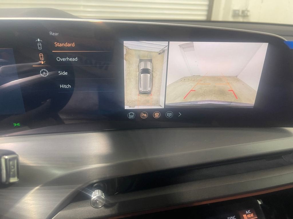 2026 Cadillac VISTIQ Platinum