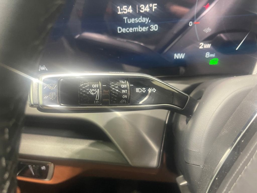 2026 Cadillac VISTIQ Platinum