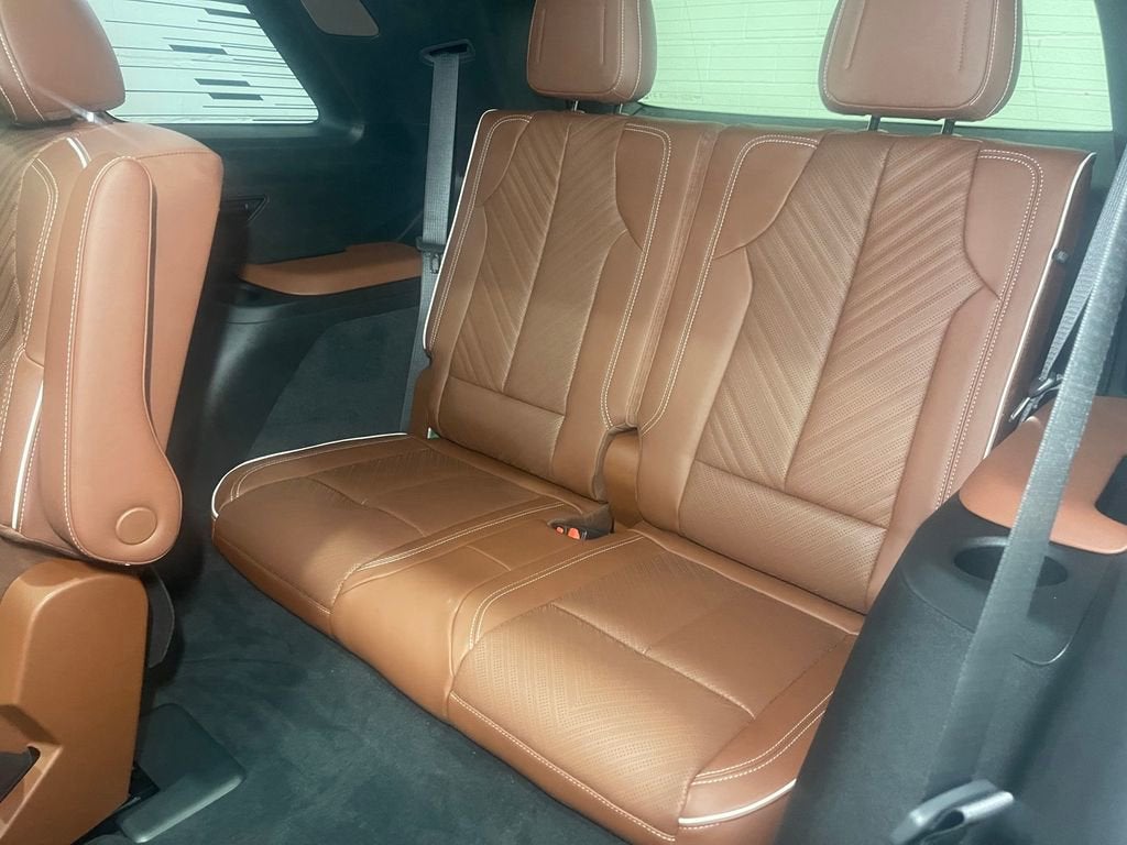 2026 Cadillac VISTIQ Platinum