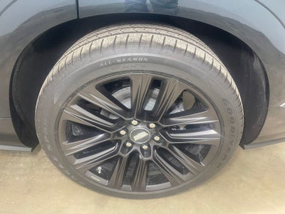 2026 Cadillac VISTIQ Platinum