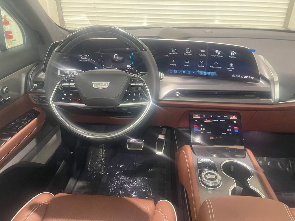 2026 Cadillac VISTIQ Platinum