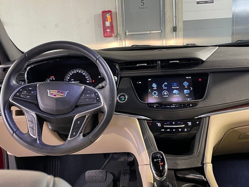 2017 Cadillac XT5 Luxury FWD