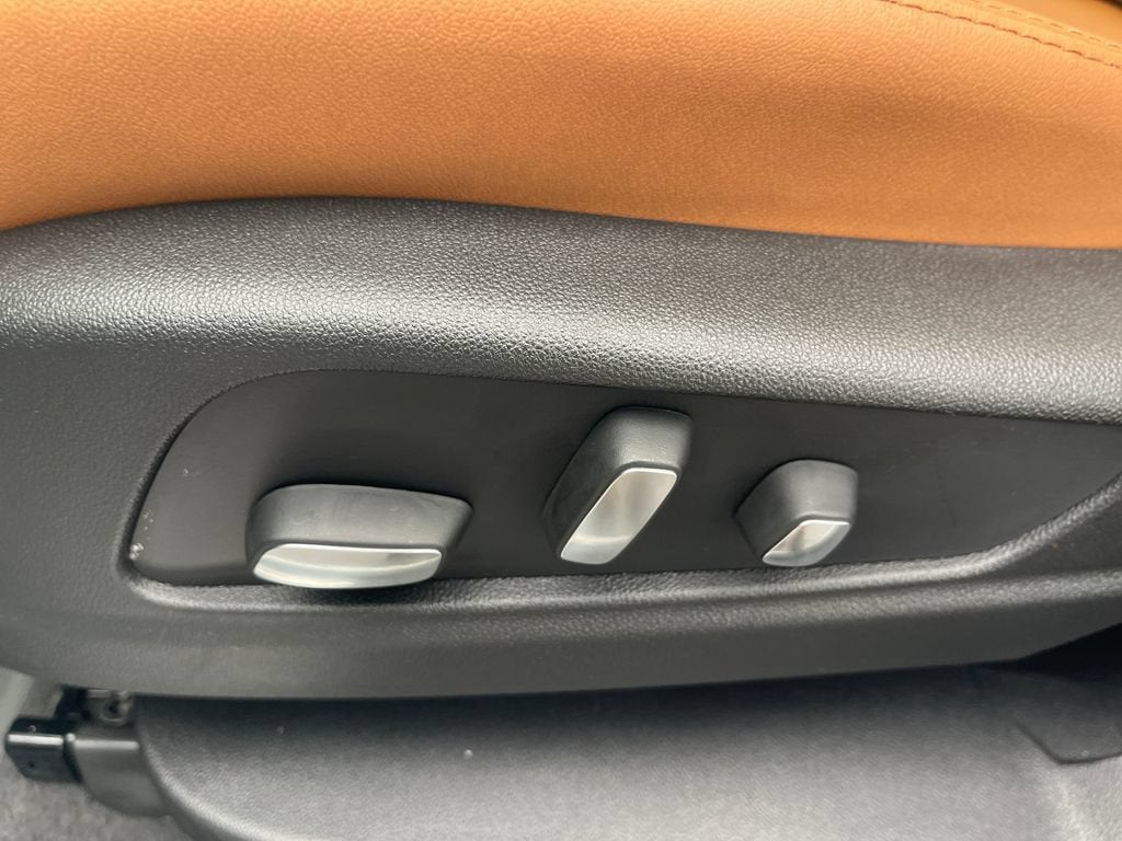 2026 Cadillac XT5 Premium Luxury - Photo 10