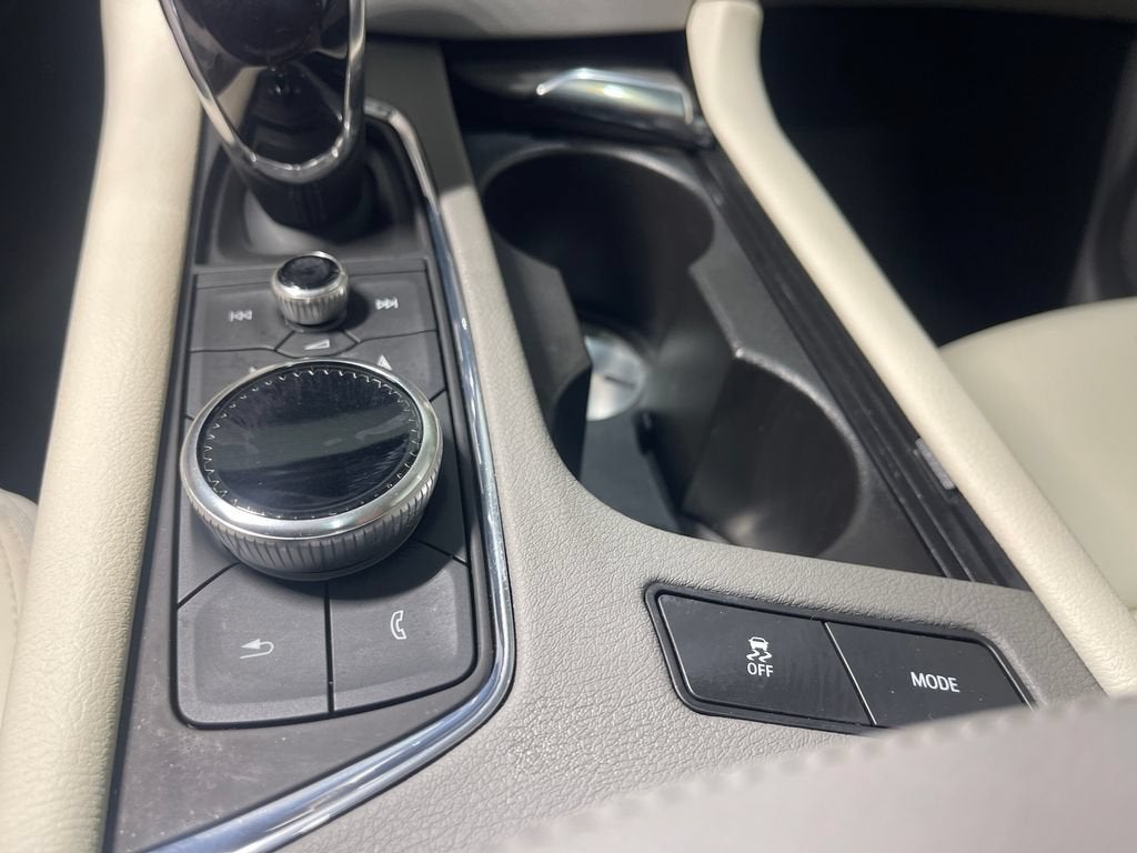 2026 Cadillac XT5 Premium Luxury - Photo 18