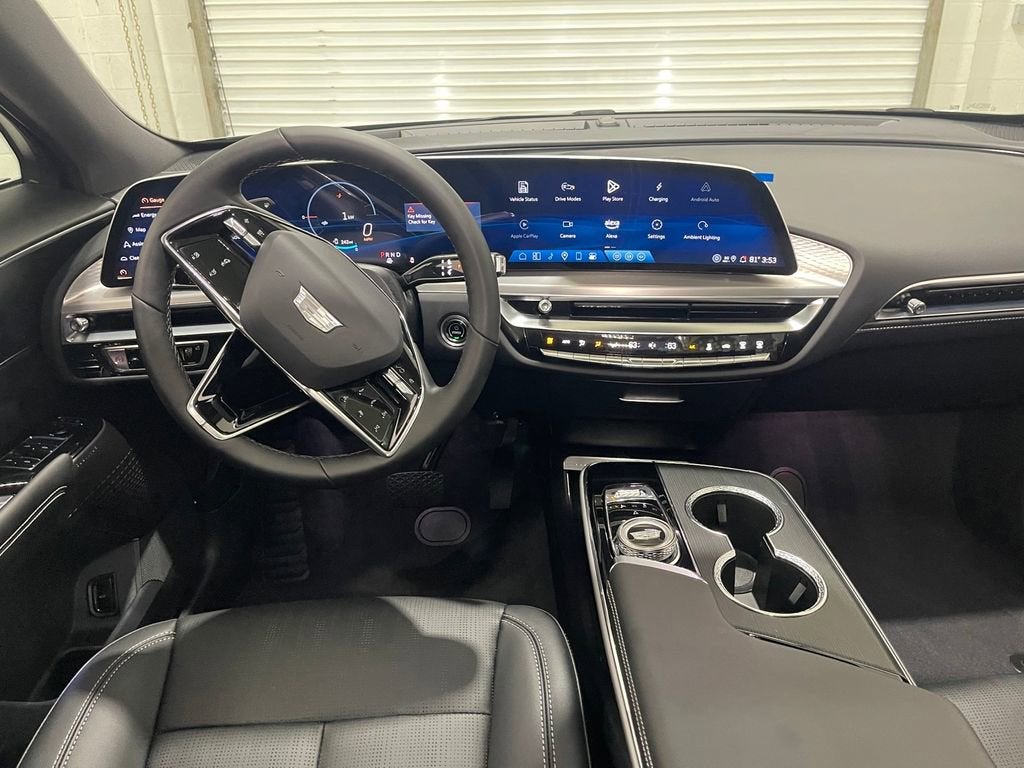 2025 Cadillac LYRIQ Luxury 1