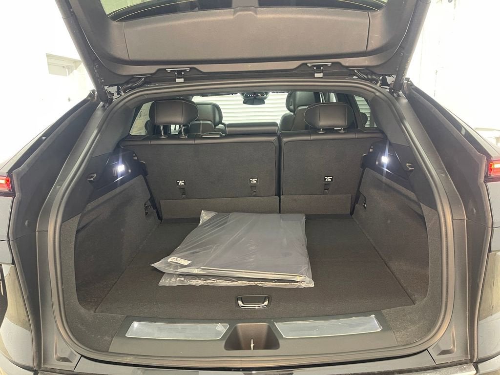 2025 Cadillac LYRIQ Luxury 1