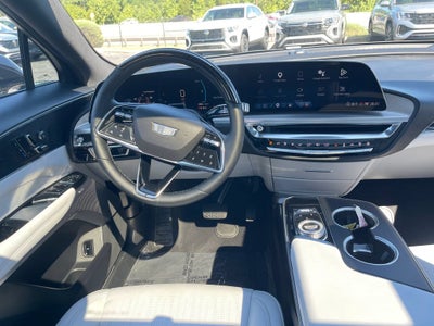 2024 Cadillac LYRIQ Luxury 2