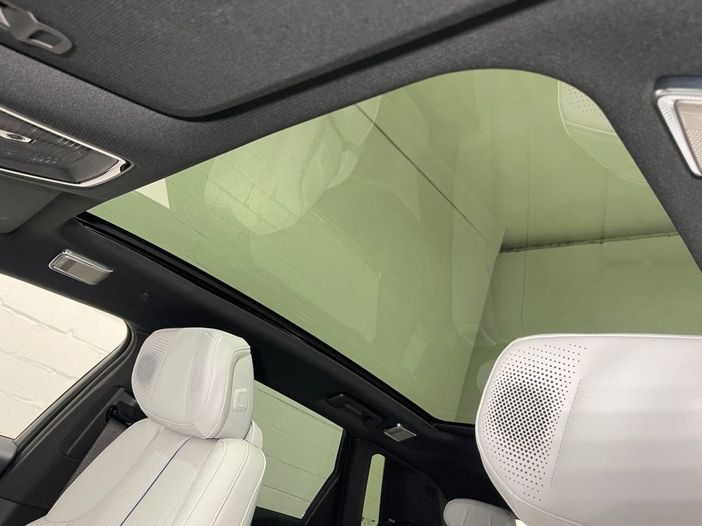 2026 Cadillac LYRIQ Premium Luxury