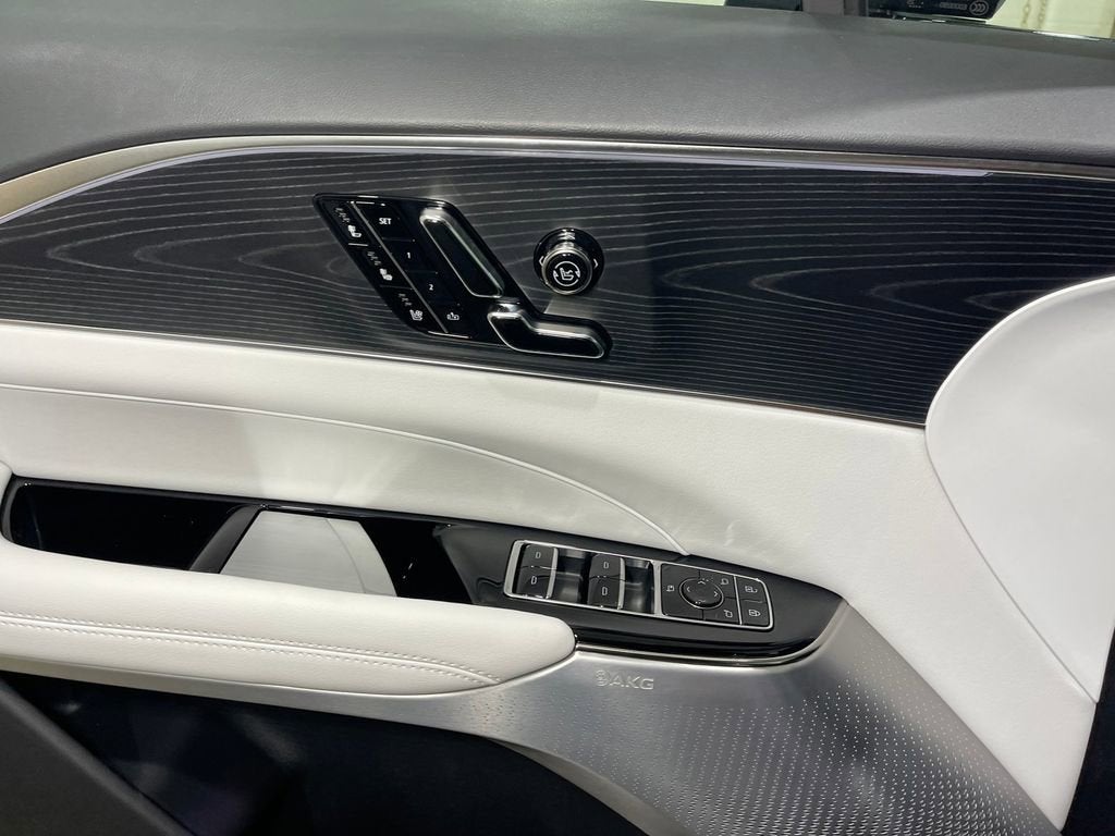 2026 Cadillac LYRIQ Premium Luxury