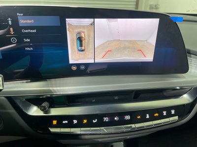 2025 Cadillac LYRIQ Luxury 2