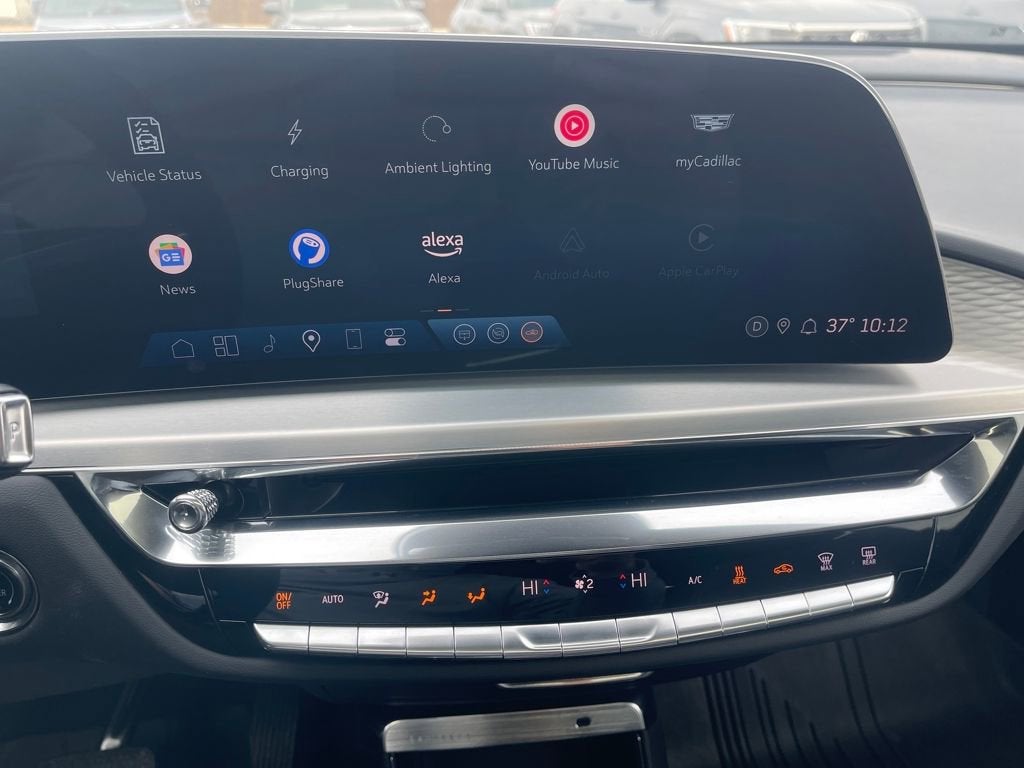 2024 Cadillac LYRIQ Luxury 3