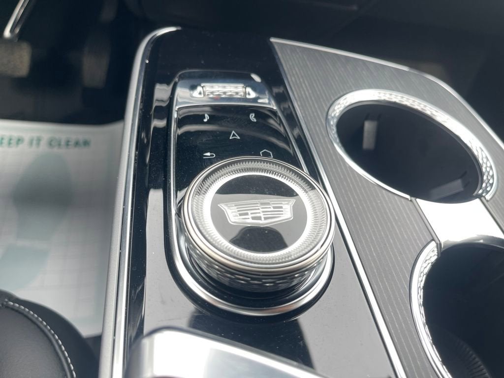 2024 Cadillac LYRIQ Luxury 3