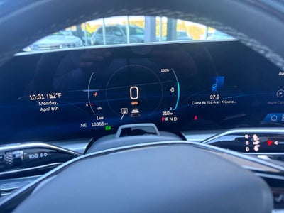 2024 Cadillac LYRIQ Luxury 3