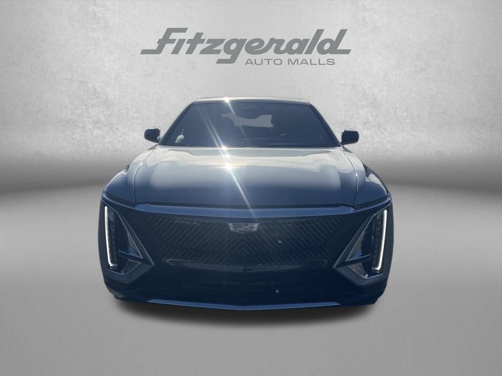 2024 Cadillac LYRIQ Luxury 3