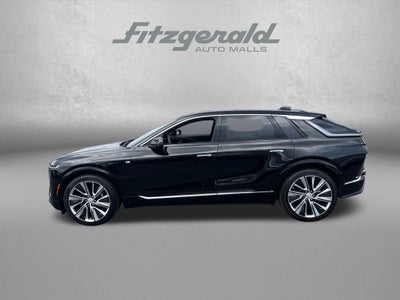 2025 Cadillac LYRIQ Luxury 3