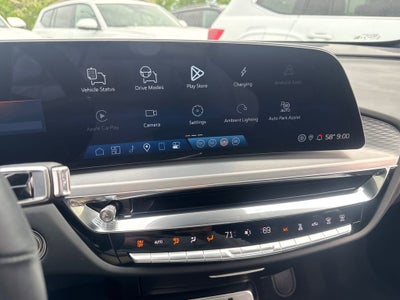 2025 Cadillac LYRIQ Luxury 3