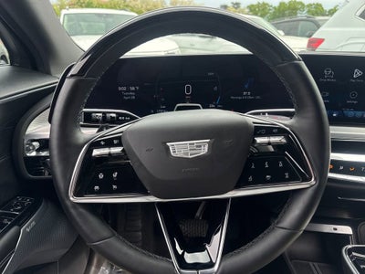 2025 Cadillac LYRIQ Luxury 3