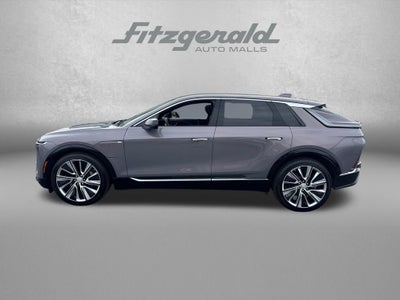 2025 Cadillac LYRIQ Luxury 3