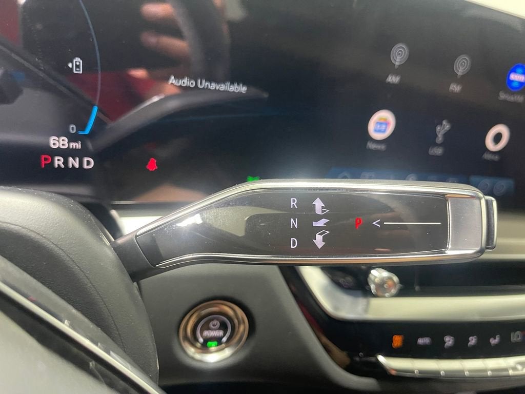 2025 Cadillac LYRIQ Sport 2