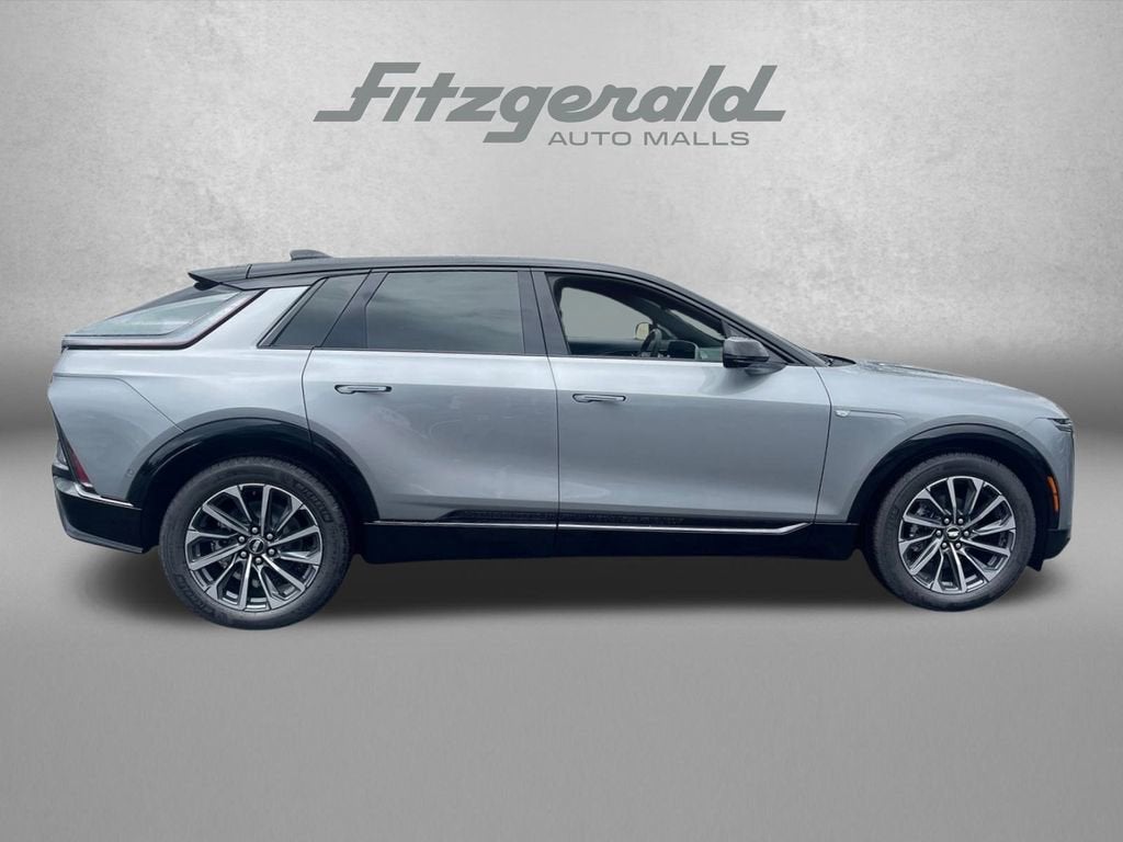 2025 Cadillac LYRIQ Sport 2