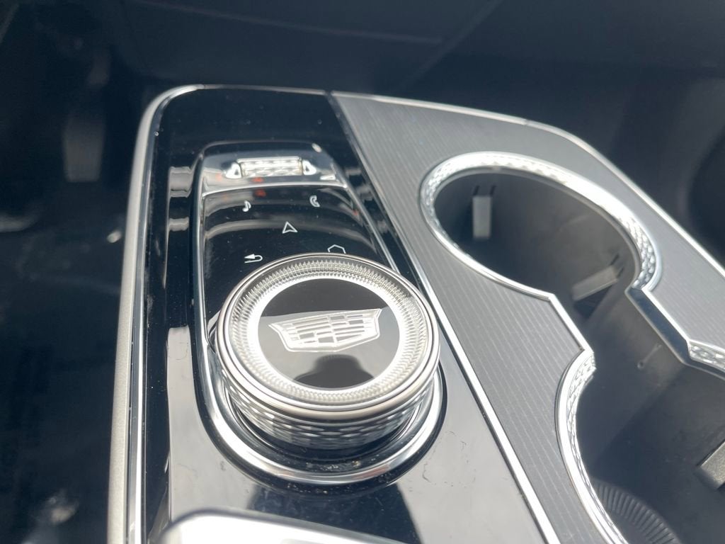 2025 Cadillac LYRIQ Sport 3