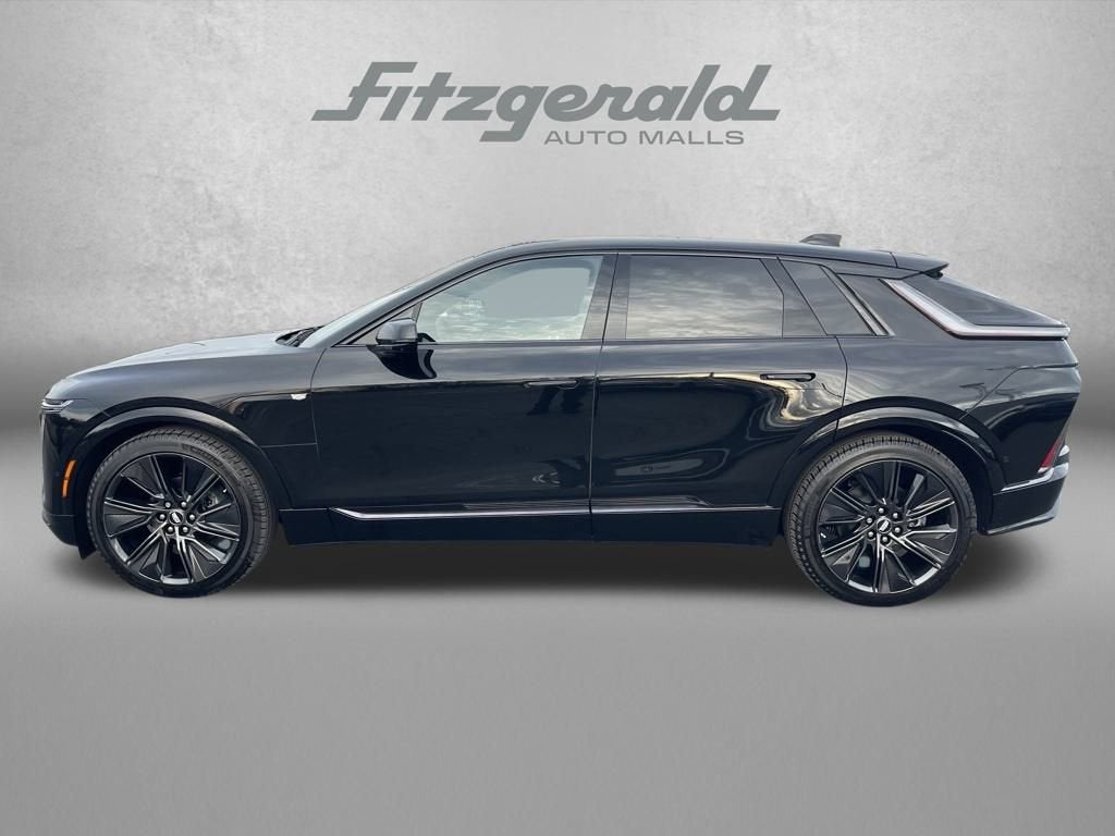 2025 Cadillac LYRIQ Sport 3