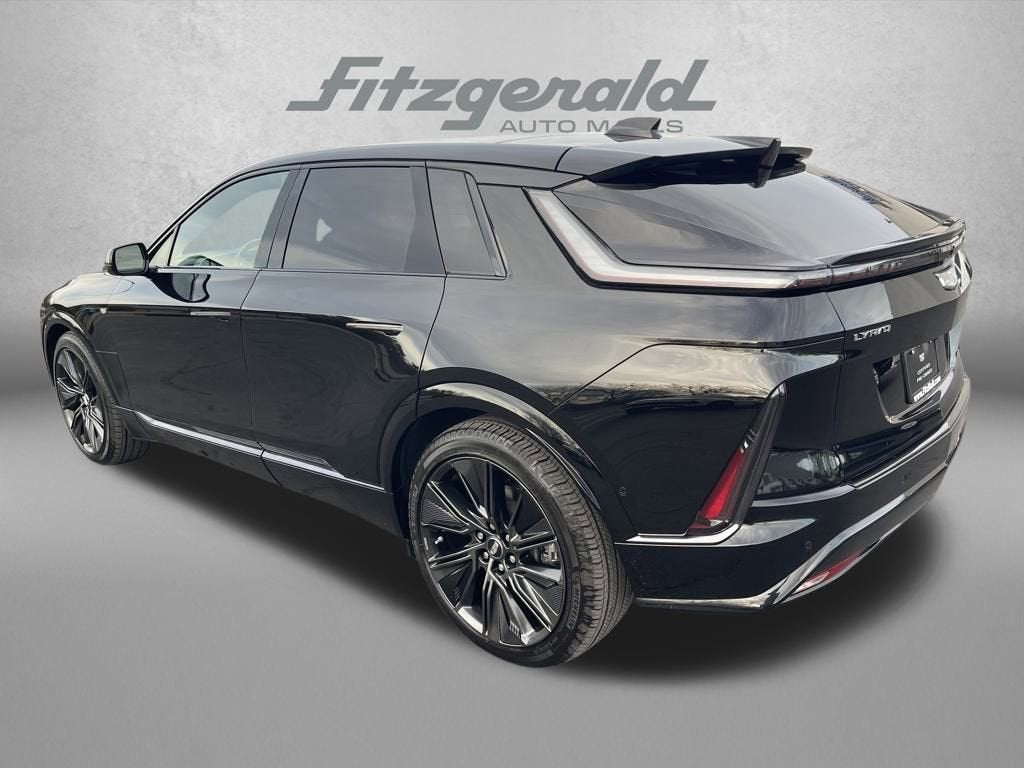 2025 Cadillac LYRIQ Sport 3