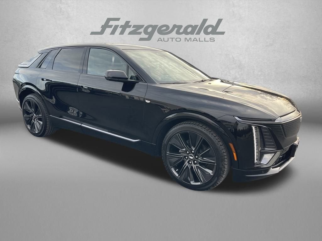 2025 Cadillac LYRIQ Sport 3