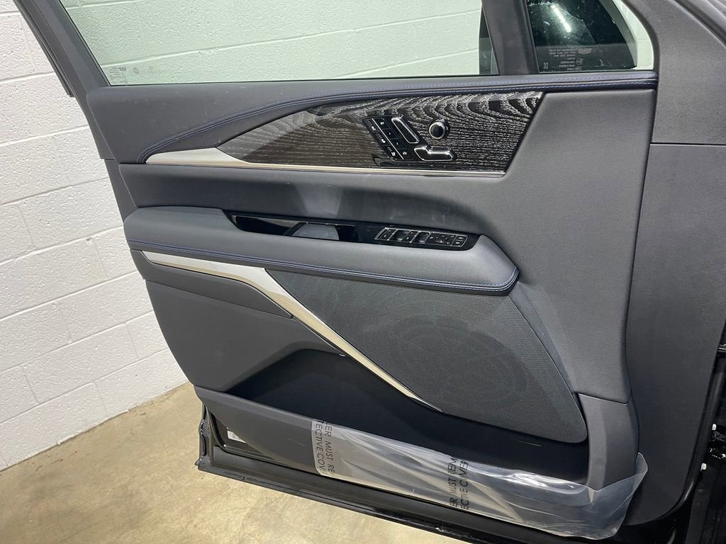 2025 Cadillac ESCALADE IQ Sport 1