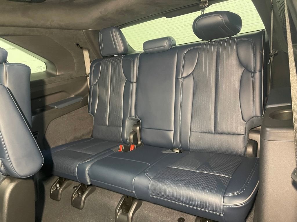 2025 Cadillac ESCALADE IQ Sport 2