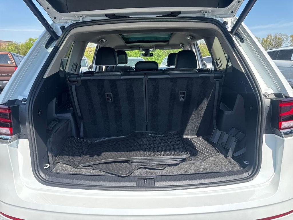 2024 Volkswagen Atlas 2.0T SEL Premium R-Line