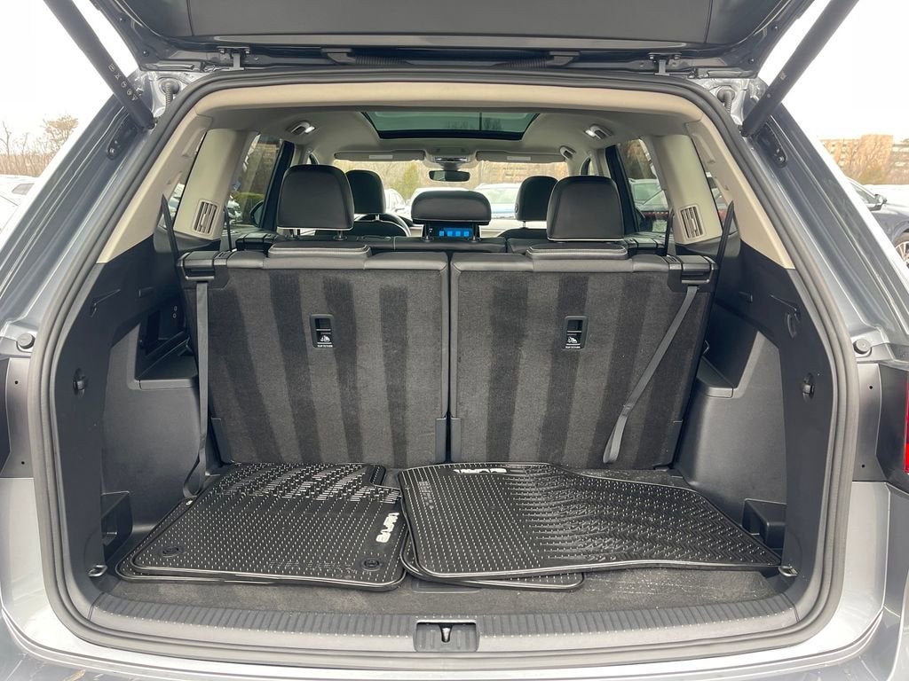 2025 Volkswagen Atlas 2.0T SEL Premium R-Line