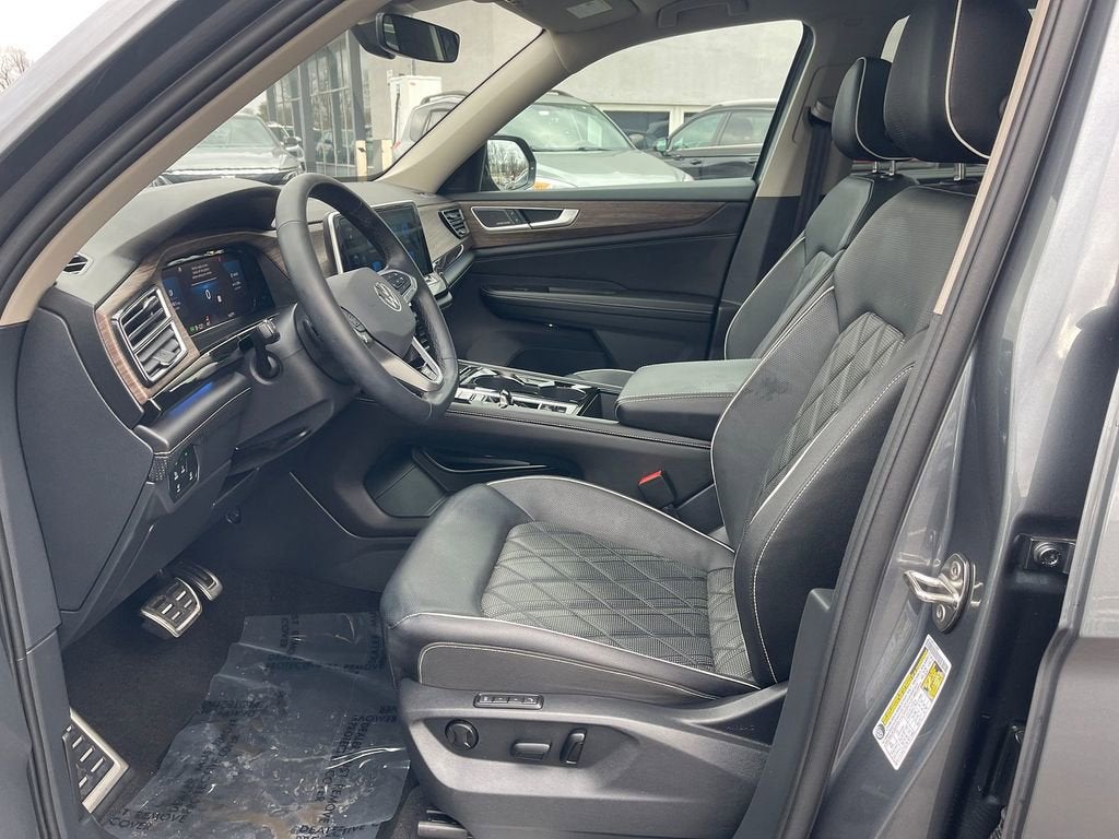 2025 Volkswagen Atlas 2.0T SEL Premium R-Line