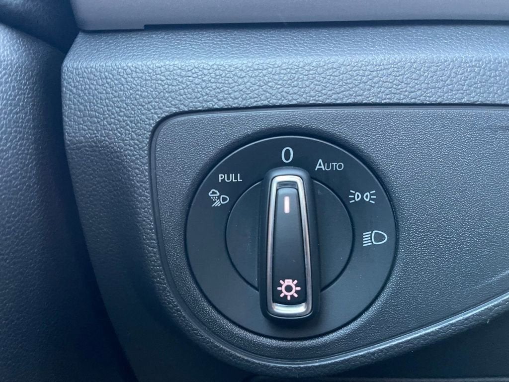 2020 Volkswagen Atlas Cross Sport 3.6L V6 SEL Premium