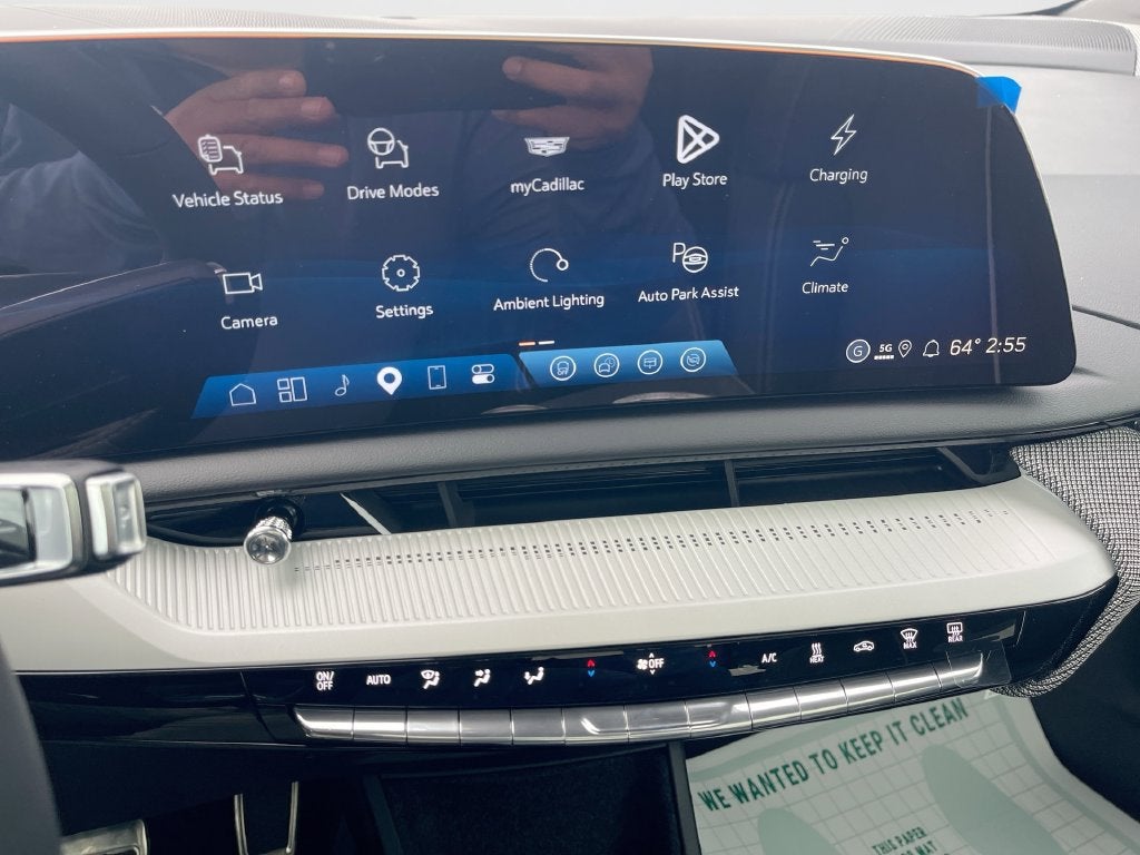 2027 Cadillac OPTIQ Premium Luxury