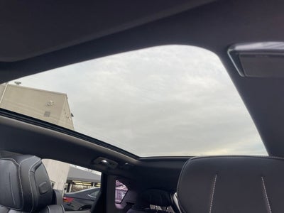 2025 Cadillac OPTIQ Luxury 2