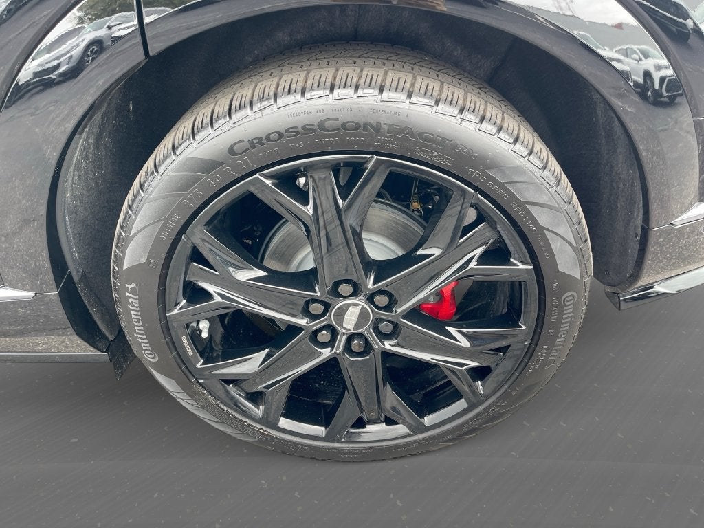 2026 Cadillac OPTIQ V-Series - Photo 20