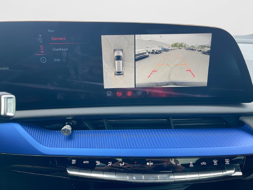 2026 Cadillac OPTIQ V-Series - Photo 25