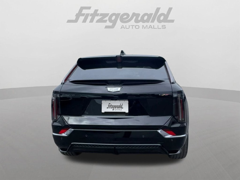 2026 Cadillac OPTIQ V-Series - Photo 7