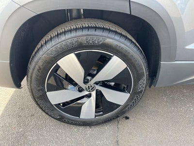 2025 Volkswagen Taos S