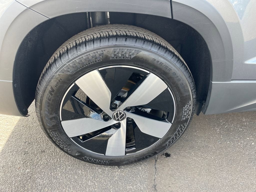 2025 Volkswagen Taos S