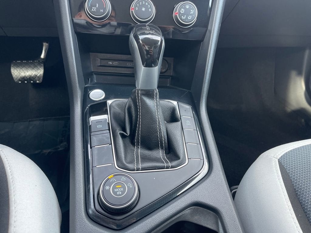 2025 Volkswagen Taos S