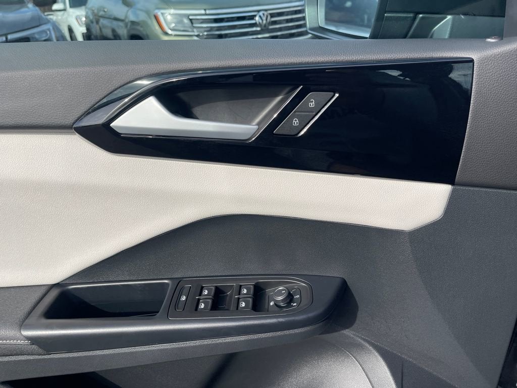 2025 Volkswagen Taos S