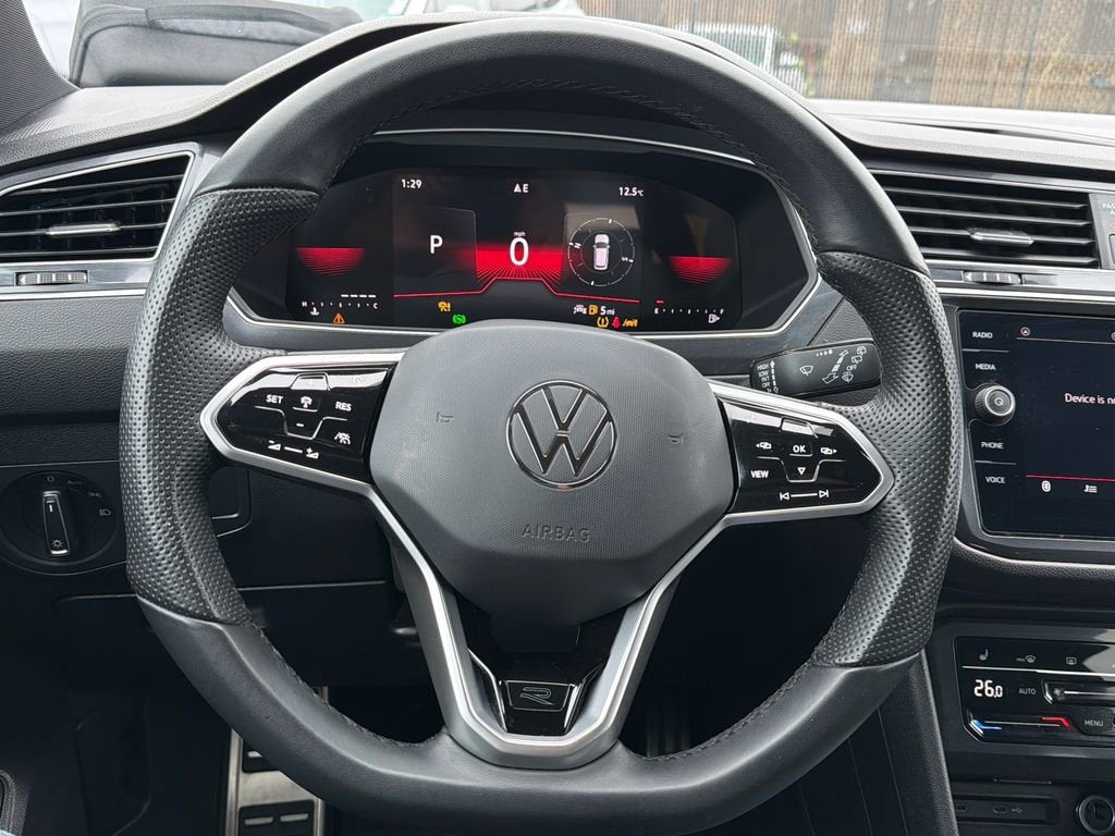 2024 Volkswagen Tiguan SE R-Line Black