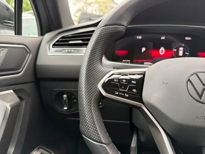 2024 Volkswagen Tiguan SE R-Line Black