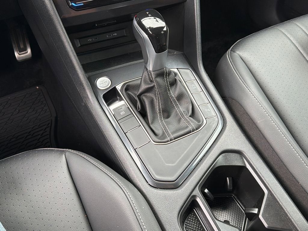 2024 Volkswagen Tiguan SE R-Line Black