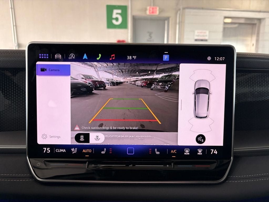 2025 Volkswagen Tiguan SE R-Line Black